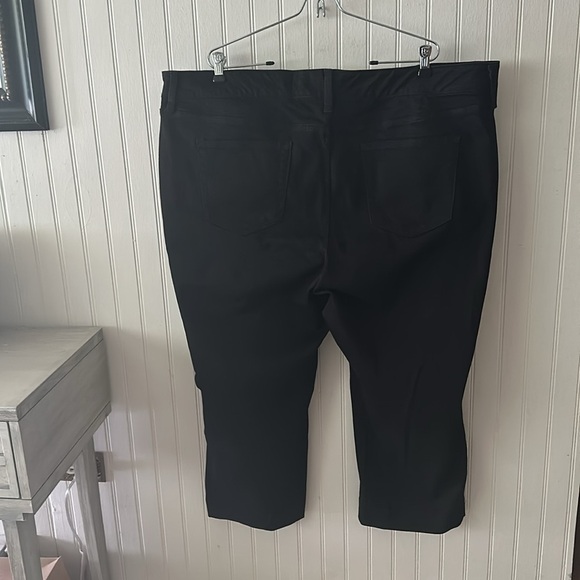 St. John’s Bay Black Straight Leg Jeans sz 24W - Picture 10 of 10
